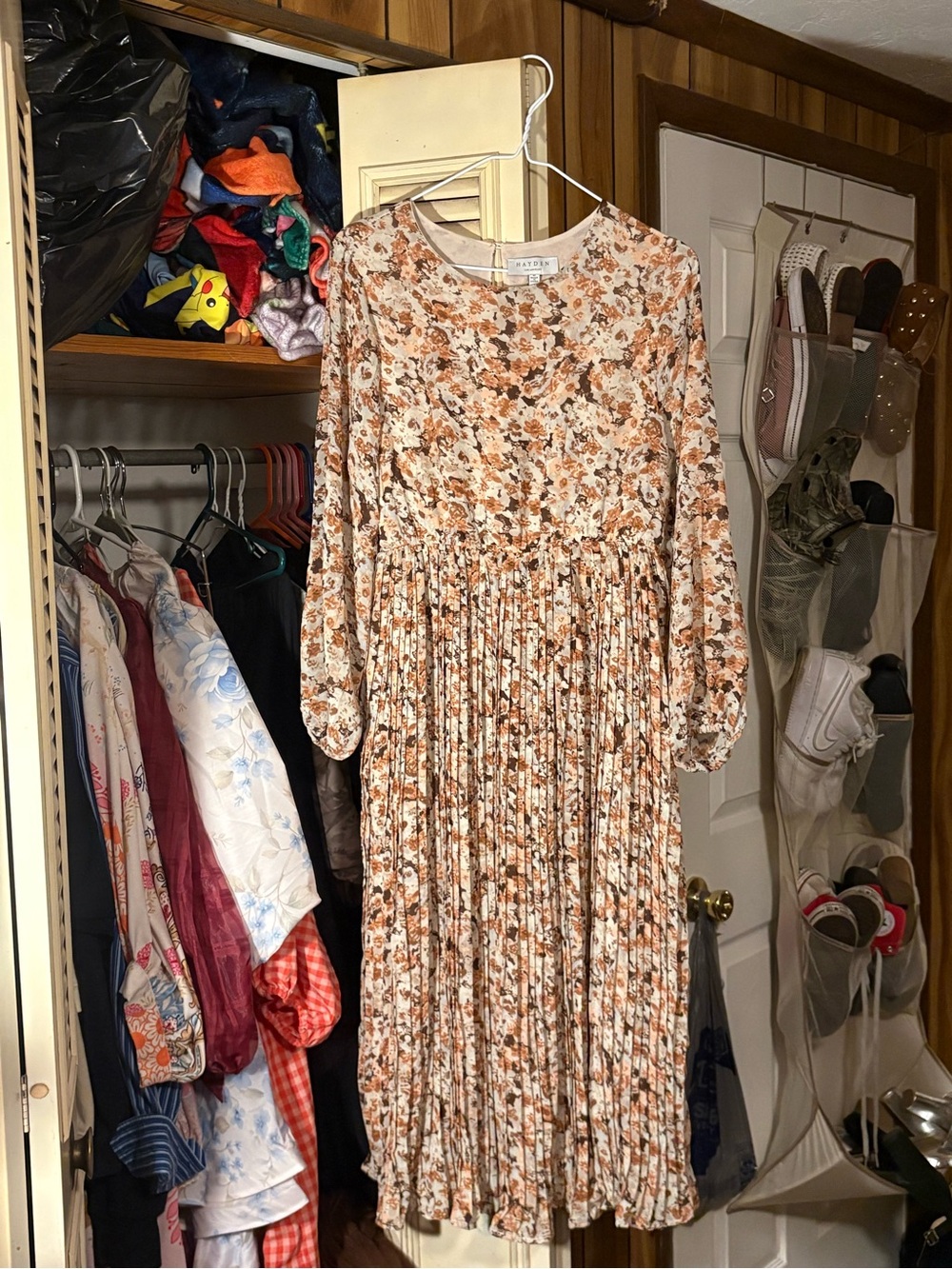Hayden Floral Pleated Midi Dress in Brown and Cream